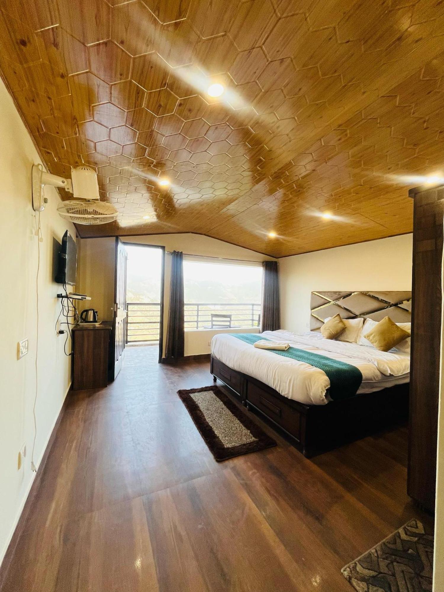 Bed and Breakfast Ambrosia Grand Шимла Экстерьер фото