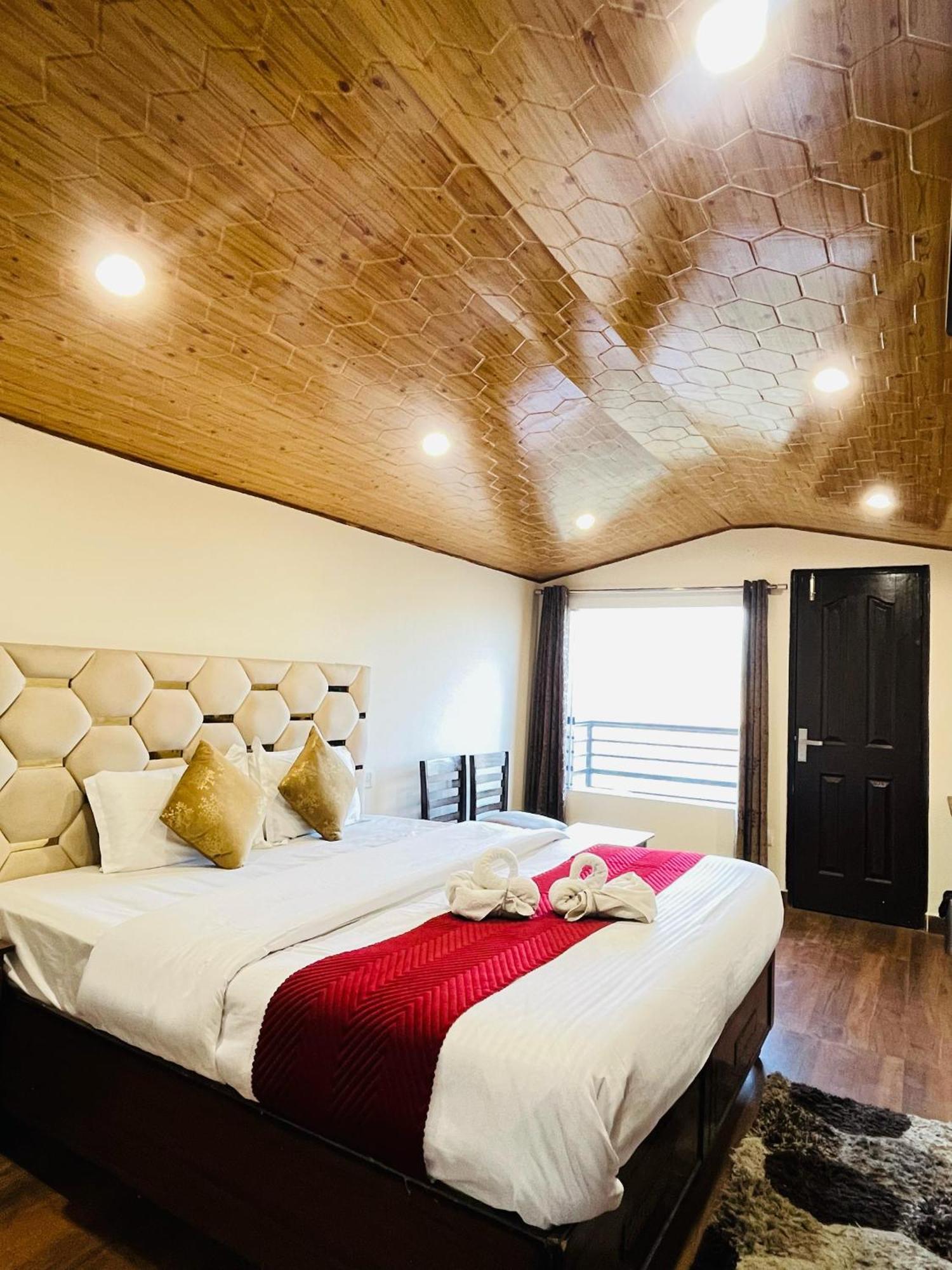 Bed and Breakfast Ambrosia Grand Шимла Экстерьер фото